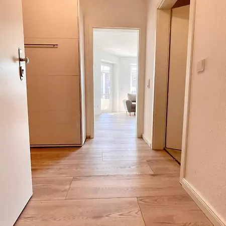 Apartment Moeblierte Stadtrand Magdeburg, 50mbit, Vollausgestattet